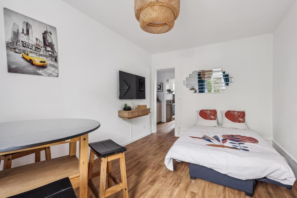 Paris Elegant 1Br In Front Of Montparnasse Tower Apartment Luaran gambar